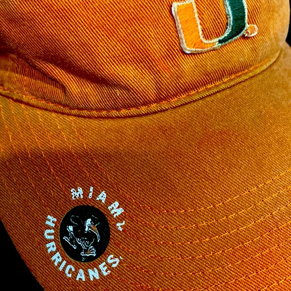 Vintage Miami Hurricanes Visor by Team Edition Apparel, OS adjustable Velcro - Picture 2 of 5